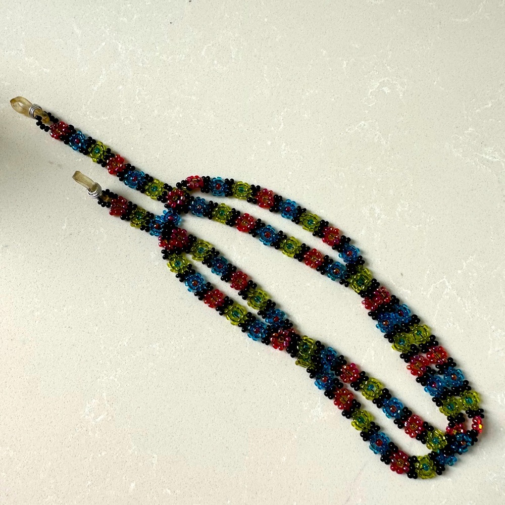 Floral glasses chain